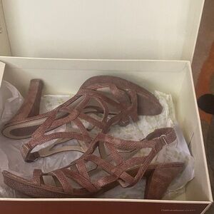 Naturalizer Women's Tan Strappy Heels